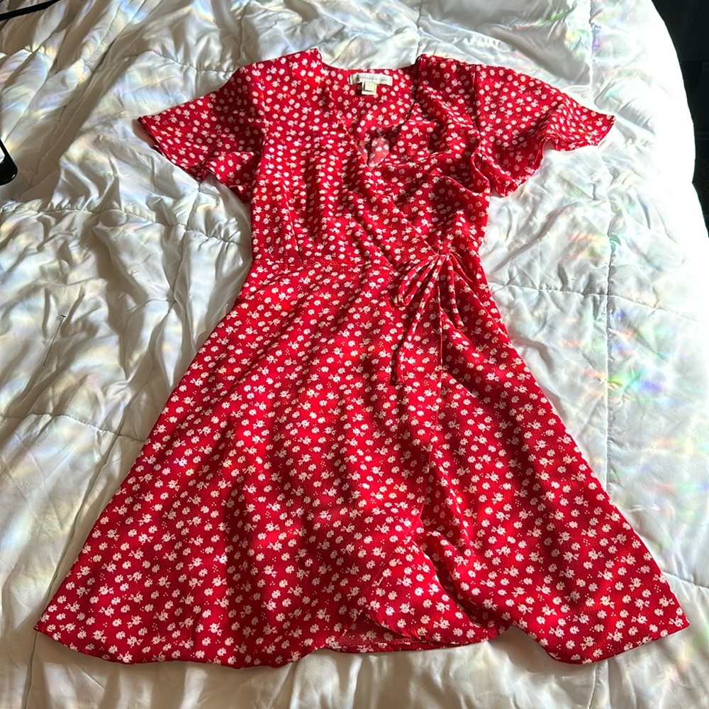Monteau Los Angeles red floral wrap dress, size small